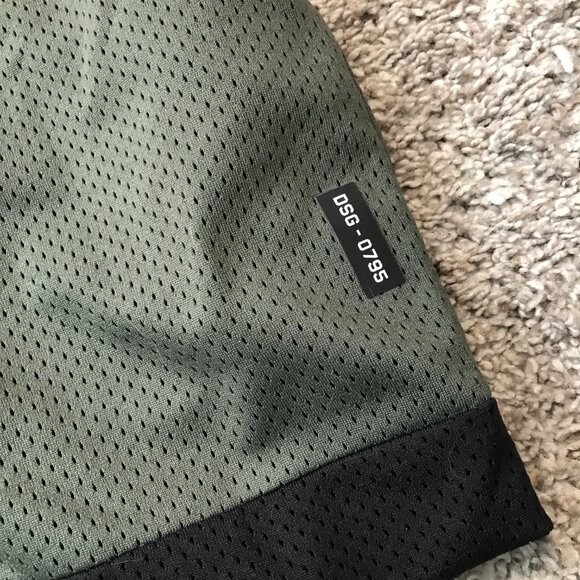 ASRV SilverPlus™ Mesh Reversible Short - Picture 3 of 5